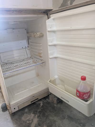 dawlance fridge for sale bikul thik ha bs gase thori kam ha