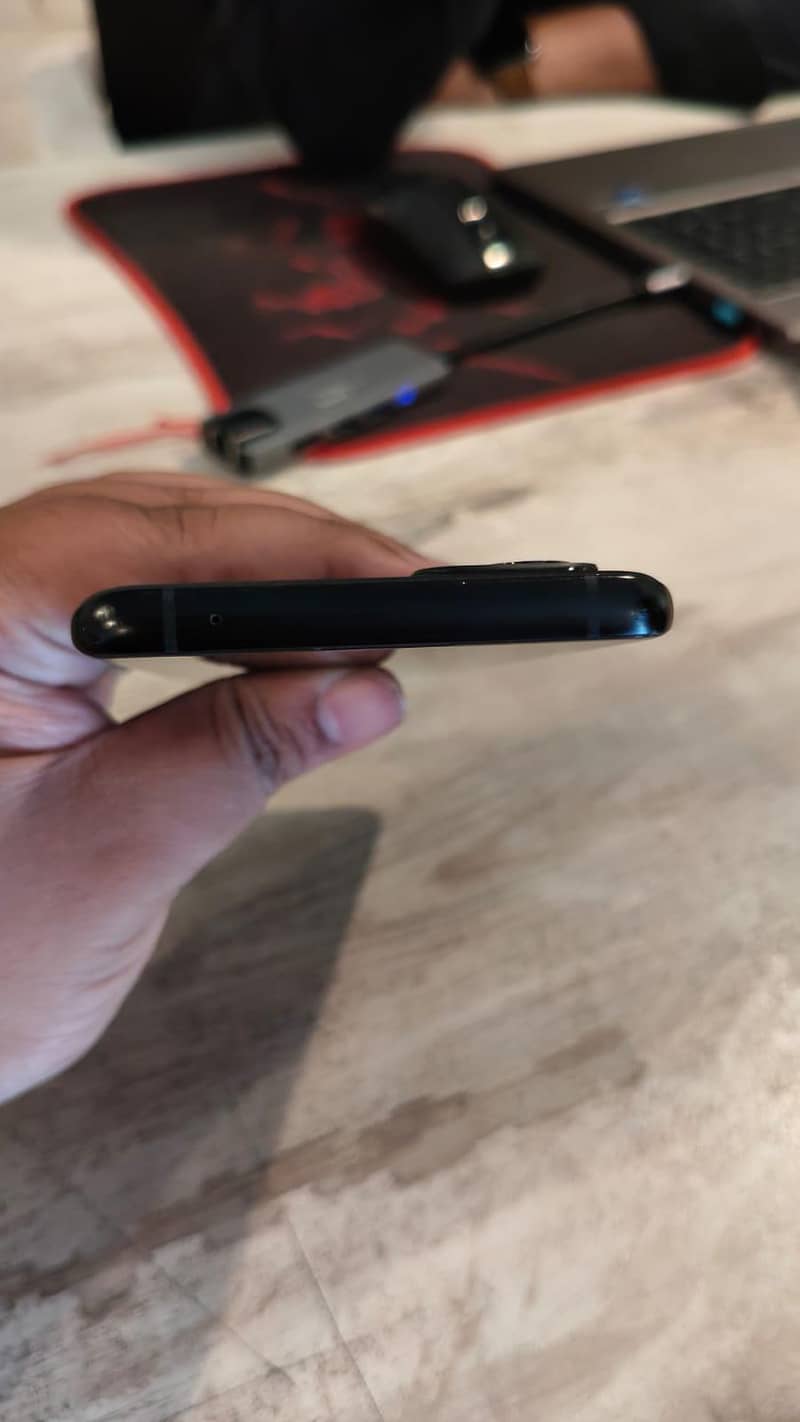 One Plus 9 Pro 6