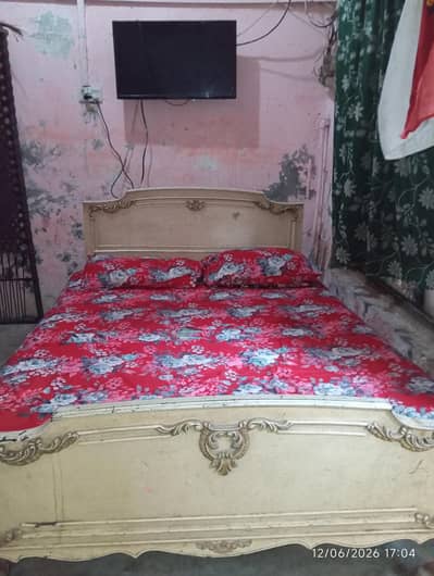 used double bed