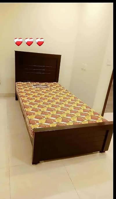 Yes available plz Whatsapp number and location