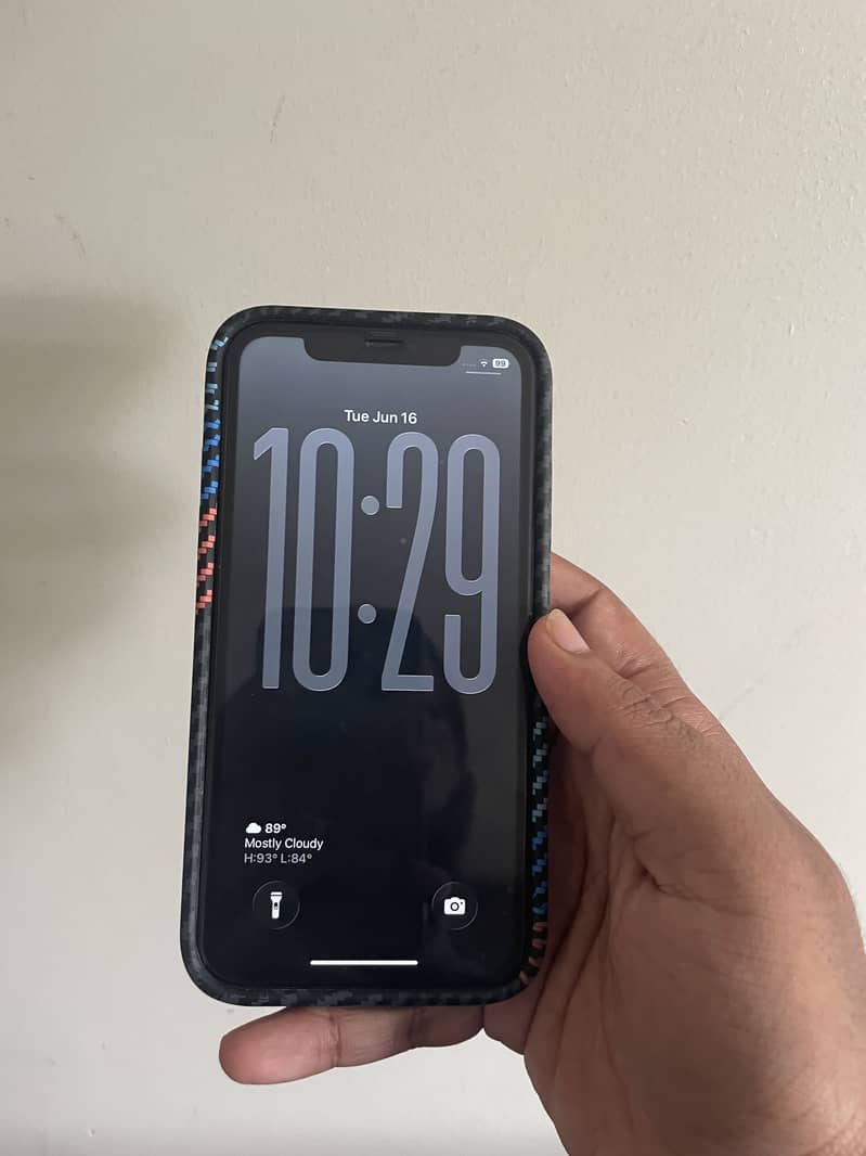 Apple iPhone 11 3