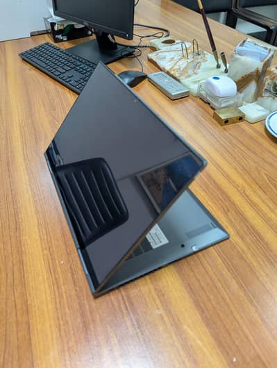 lenovo Carbon x1 thinkpad  core i7 8th gen