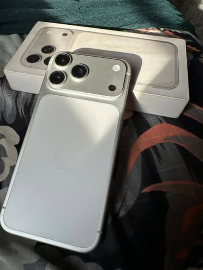 Apple iPhone 17 Pro Max jv sliver