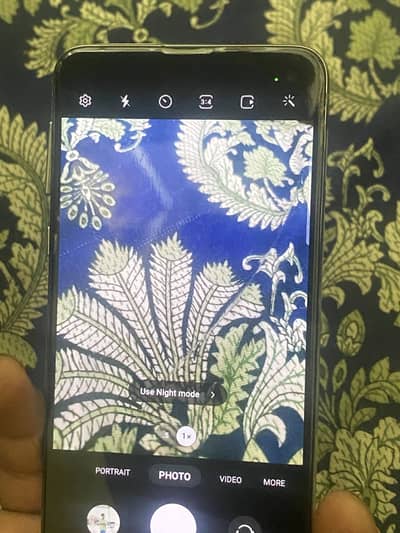 Samsung Mobile S10e