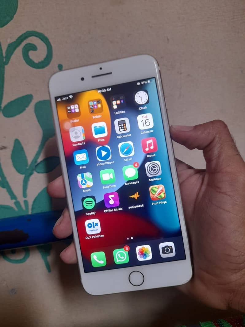 Apple iPhone 7 Plus 4