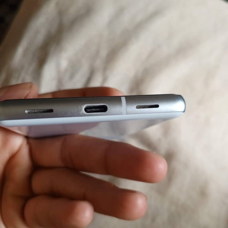 Google Pixel 7a 3