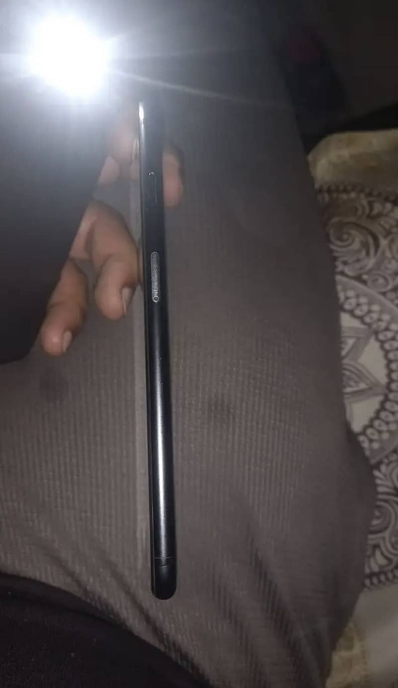 Apple iPhone 7 Plus 3