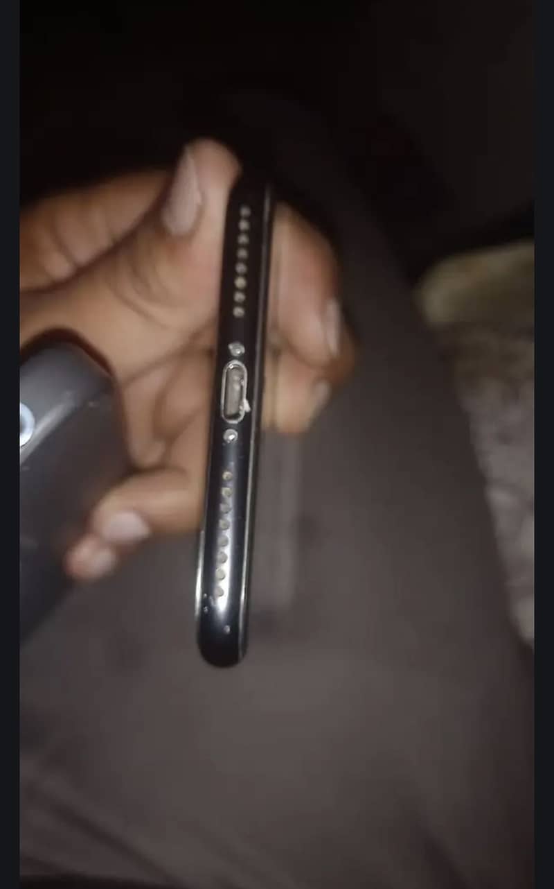 Apple iPhone 7 Plus 4