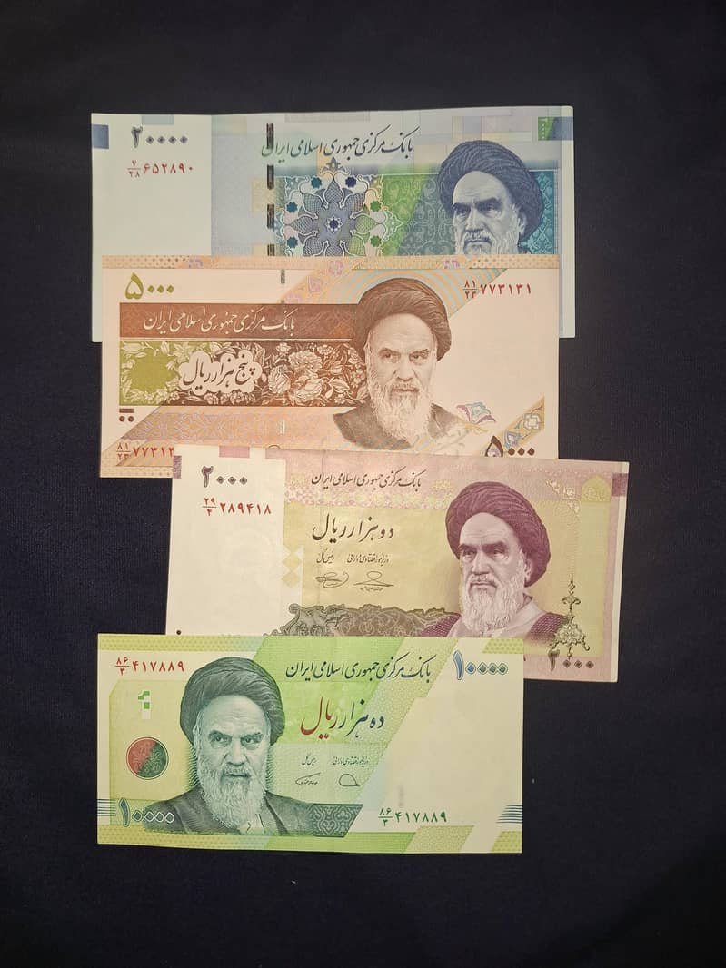 different countries currency notes 0
