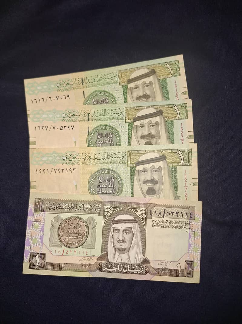 different countries currency notes 1