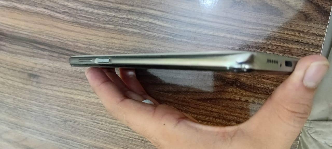 Redmi note 9pro.    --6/128 1