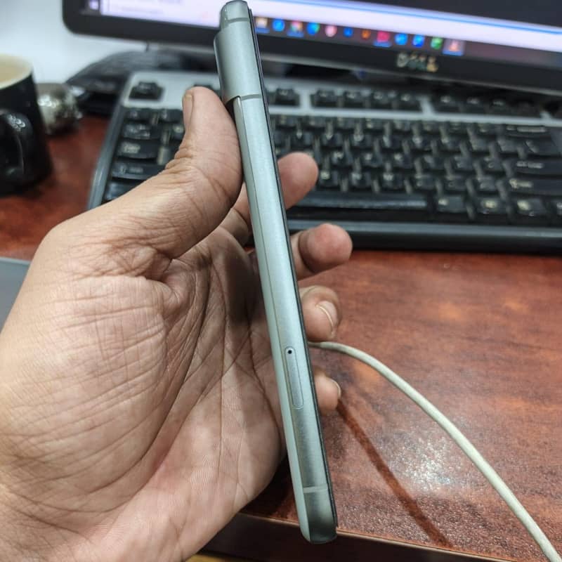 Google Pixel 8 3