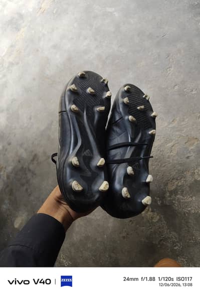 football shoz