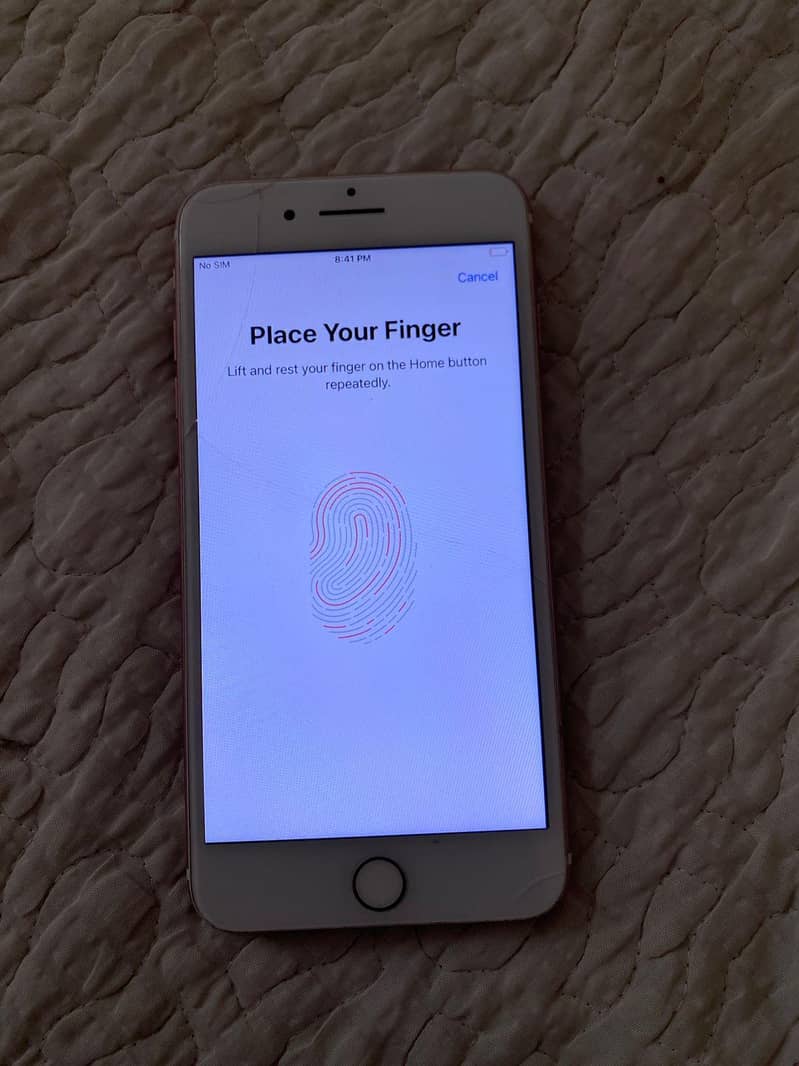 Apple iPhone 7 Plus 2