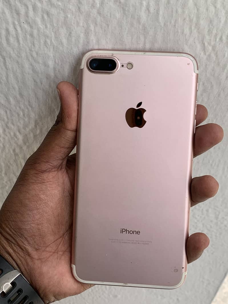 Apple iPhone 7 Plus 4