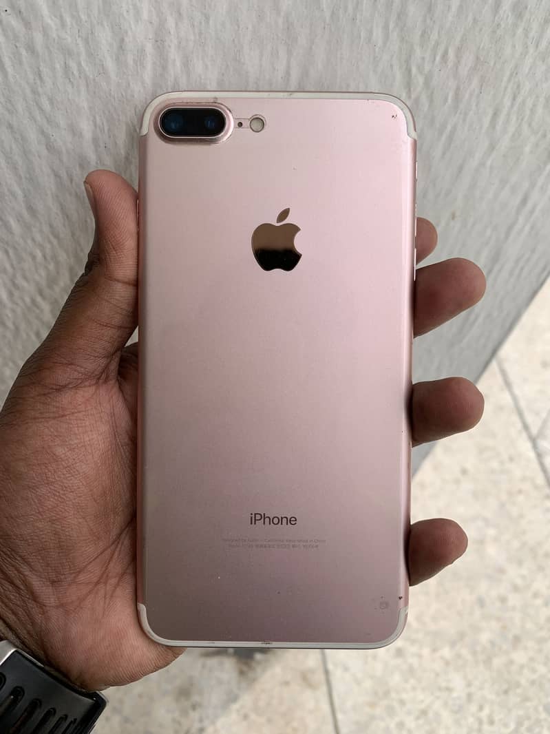 Apple iPhone 7 Plus 5
