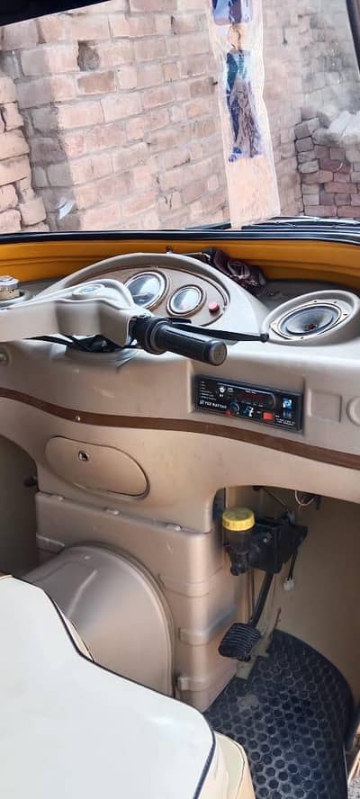 Urgent Sale Chingchi Rickshaw – Full Condition, Ready to Drive