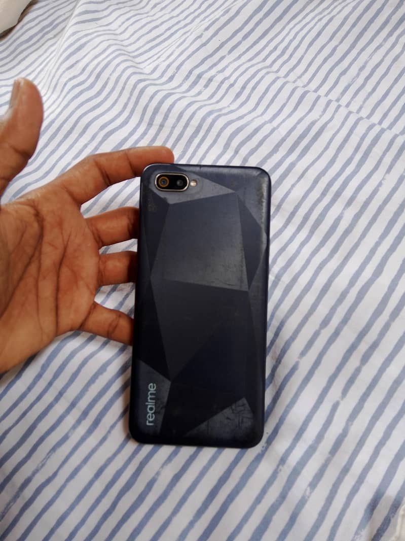 Realme C2 4