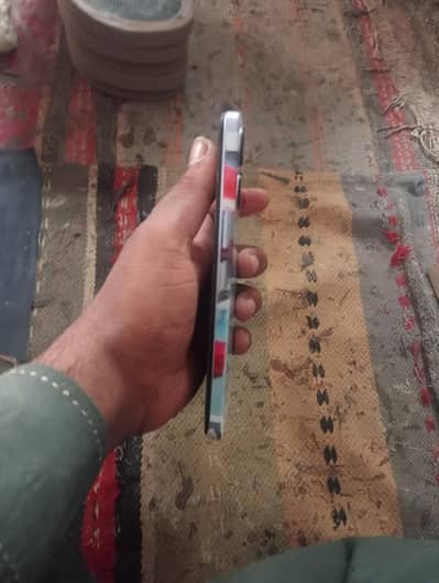 Vivo y05 full box 9 manth wranti full box