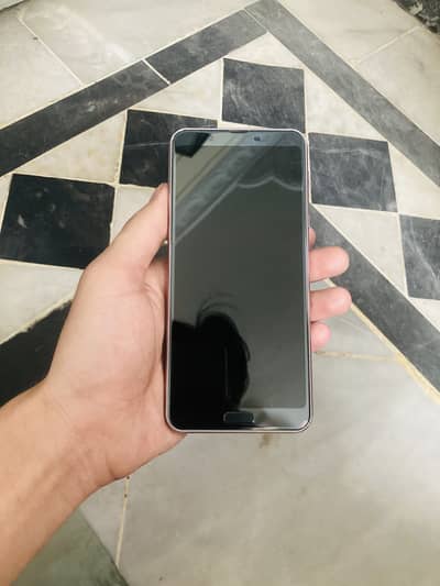 Sharp Aquos Sense 3 Plus