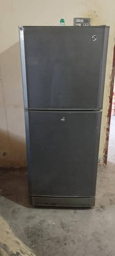 100 & 10 condition , good working, refrigerator for sale