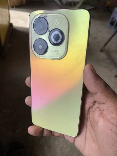 Infinix Smart 8 Pro.    WhatsApp 03431222330