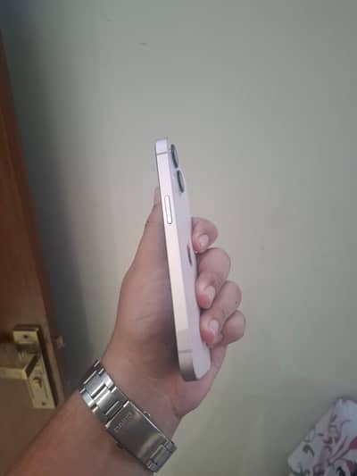 I phone 13.128GB