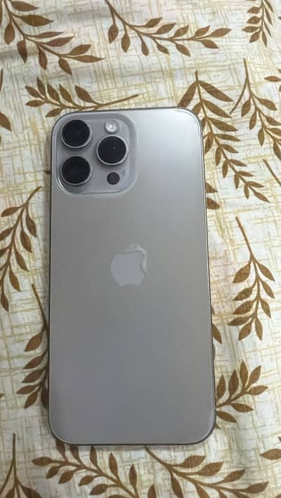 Apple iPhone 16 Pro Max