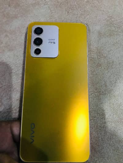 vivo v23 5G for sell  with box 10/9 condition hai 12+8/256 hai