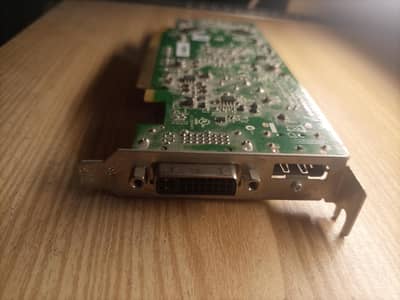 R5 240 1gb DX 12 GDDR5
