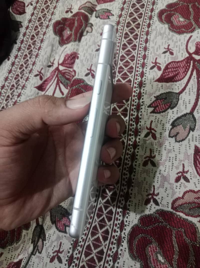 Google Pixel 7a 4