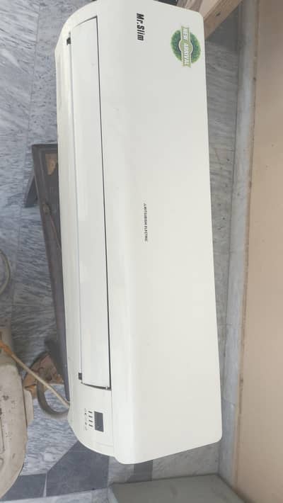 mitsubishi Mr slim 1 ton excellent condition