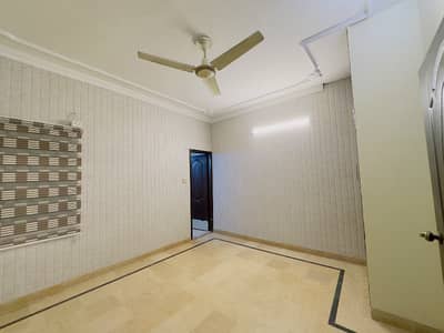 5 Marla Family House Available for Rent