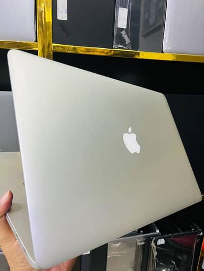 Apple MacBook Air 2015 – Core i7 | 13" Display
