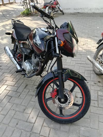 Honda cb 125F