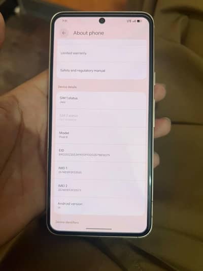 Google Pixel 8
