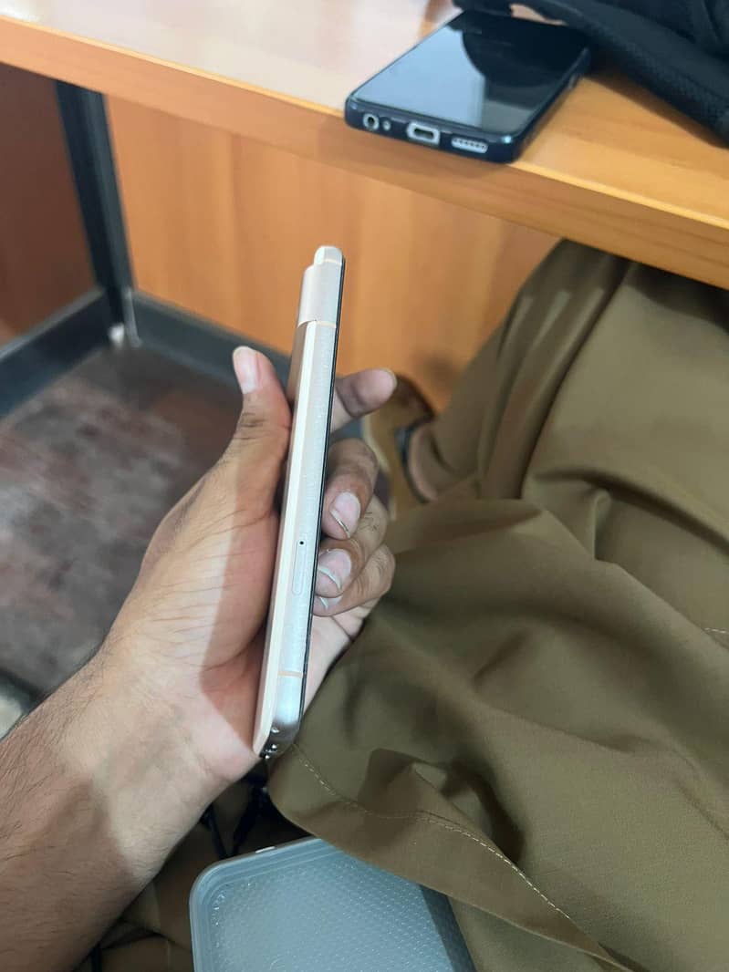 Google Pixel 8 8