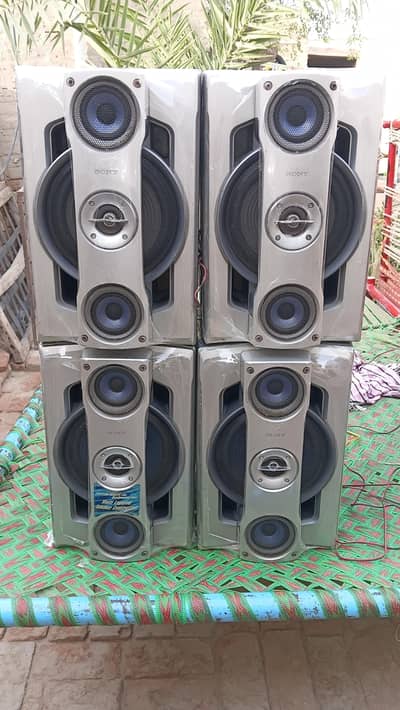 4 woffer Sony 8 inch 88D 2 Sony Speakers 1200 DShake sound Heavy sound
