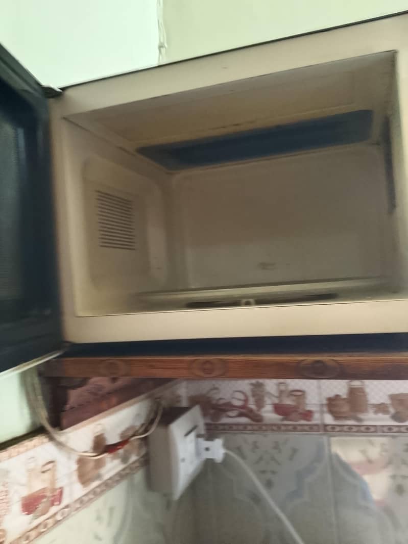 Dawlance microwave 2