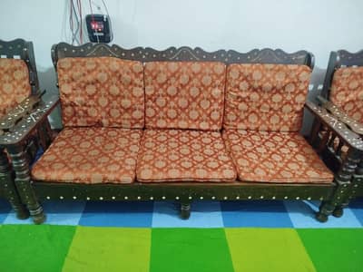 5 seater Pure Wooden Sofa Set, Price 10,000