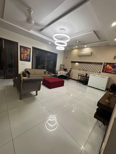 DHA PHASE 5 ONE KANAL UPER PORATION FURNISHED FOR RENT VERY NEAT AND CLEAN WITH OUT FUNISHED DEMAND 130