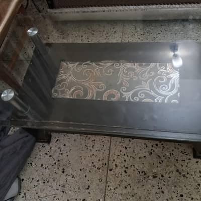 5 seater with center Table used
