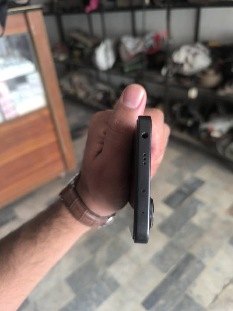 Redmi Note 13 4