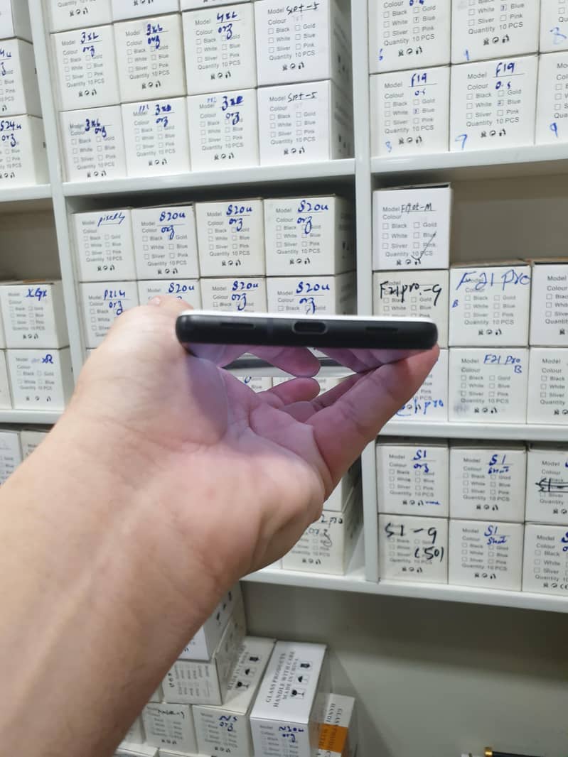 Google Pixel 6a 5