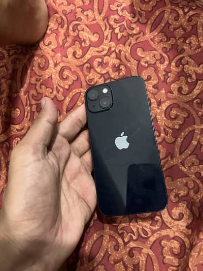 Apple iPhone 13