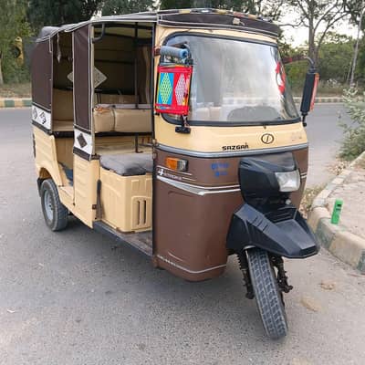 Sazgar 6 Seater Rickshaw Carefully Used