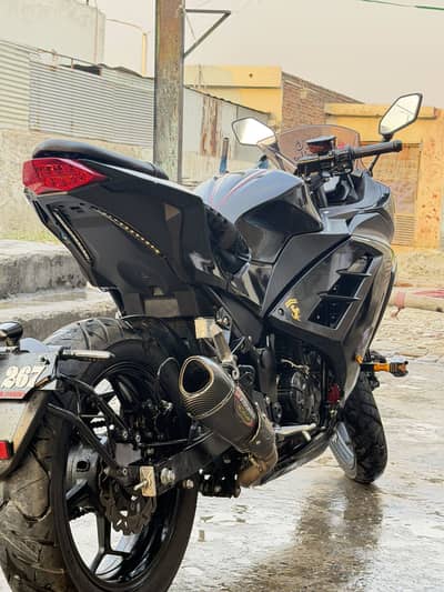 Kawasaki ninja replica bike 250cc used like new