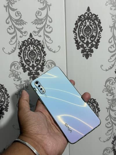Vivo S1