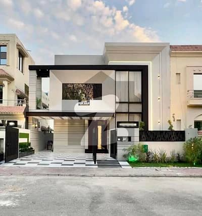 A BEAUTIFUL 10 MARLA LUXURY HOUSE FOR SALE IN TULIP BLOCK SECTOR C BAHRIA TOWN LAHORE