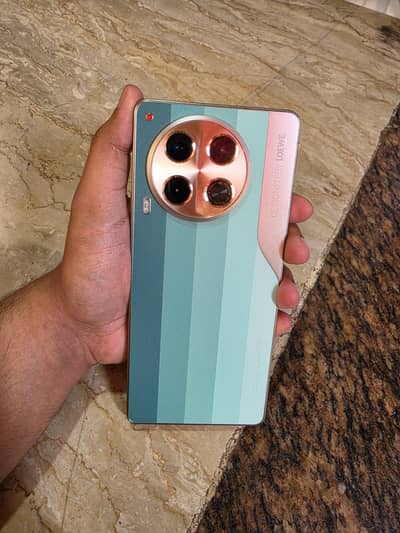 Tecno Camon 30 (4G) – PTA Official 